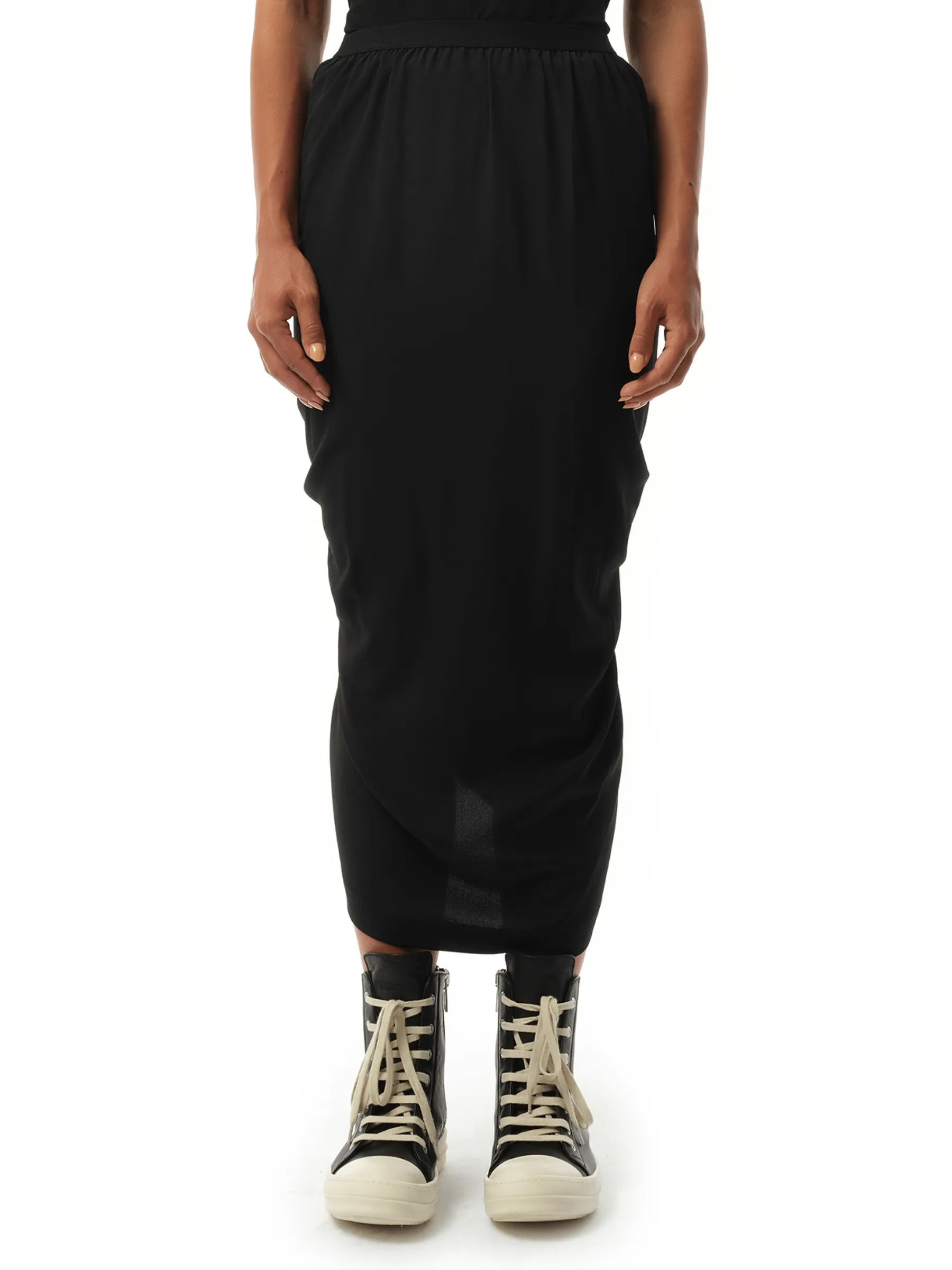 Cocoon Crepe Shrimp Skirt in Black