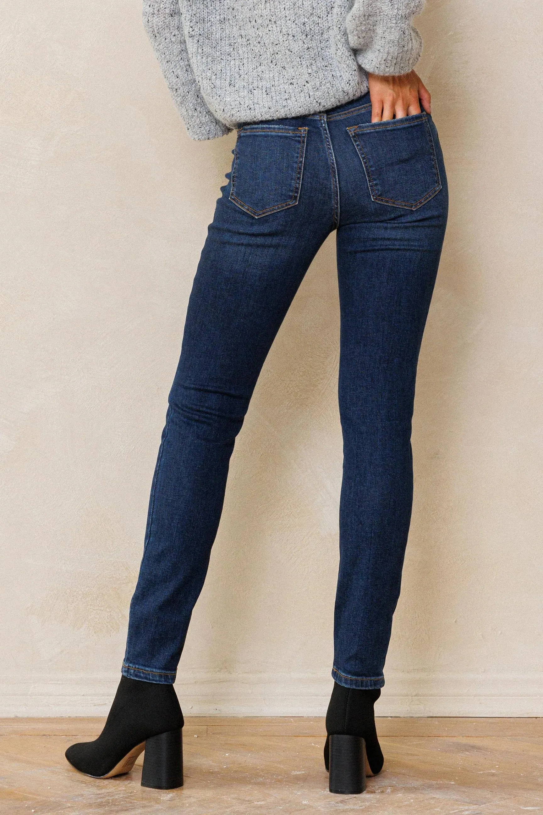 High Rise Classic Solid Skinny Jeans