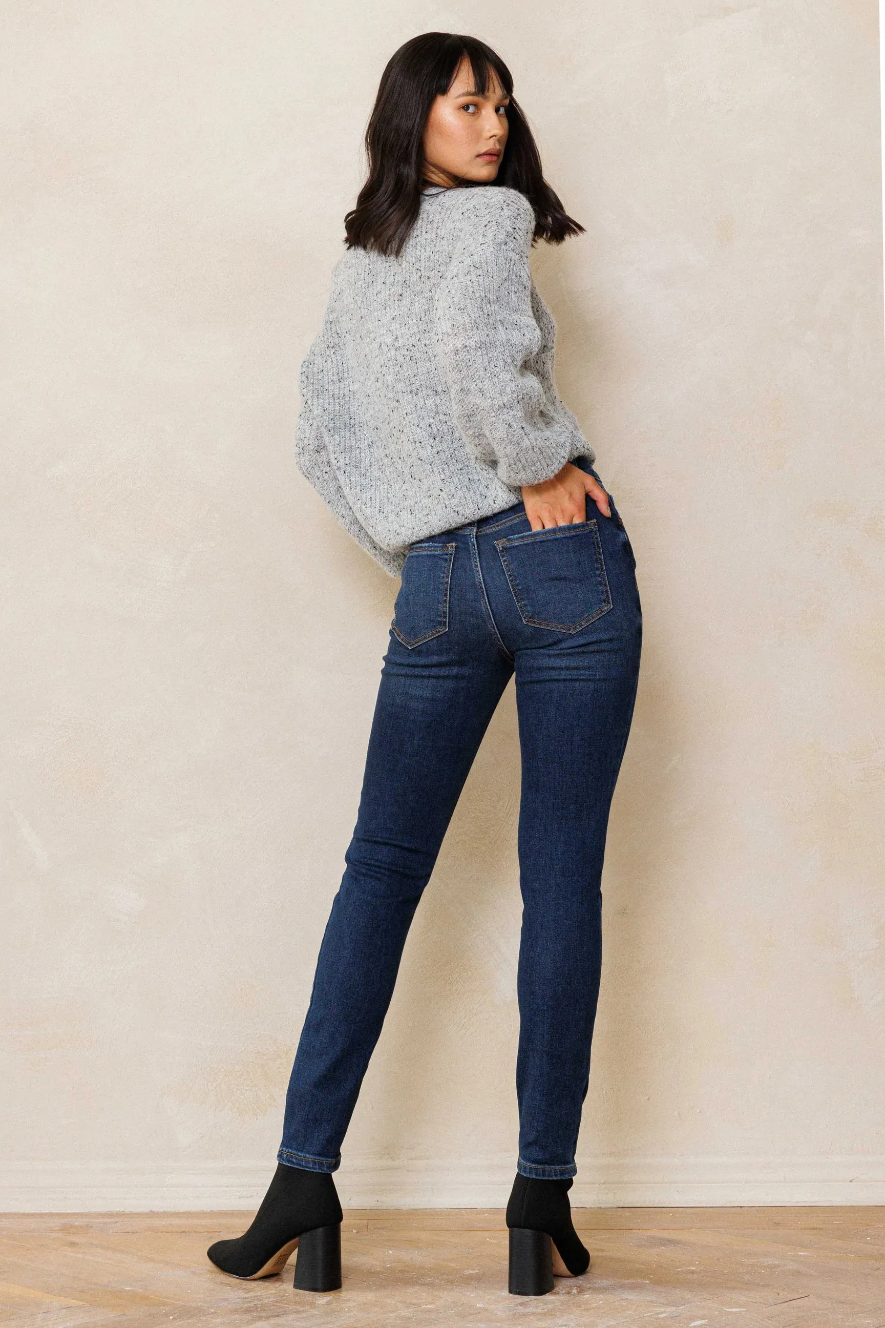 High Rise Classic Solid Skinny Jeans