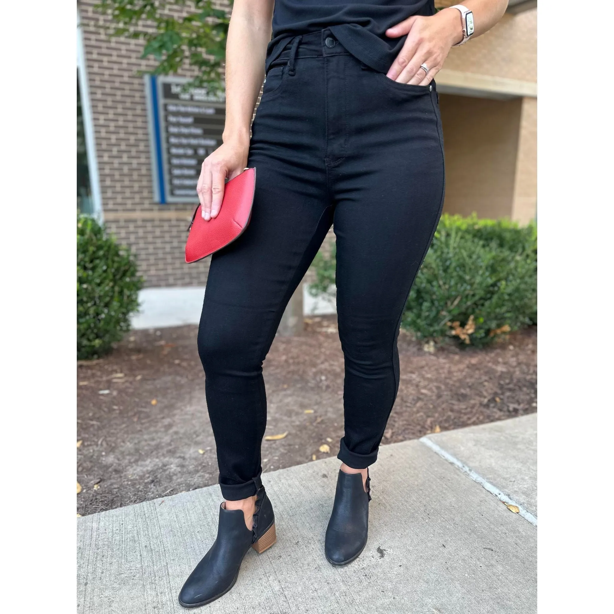 Judy Blue High Waisted Tummy Control Classic Skinny Jeans - Black