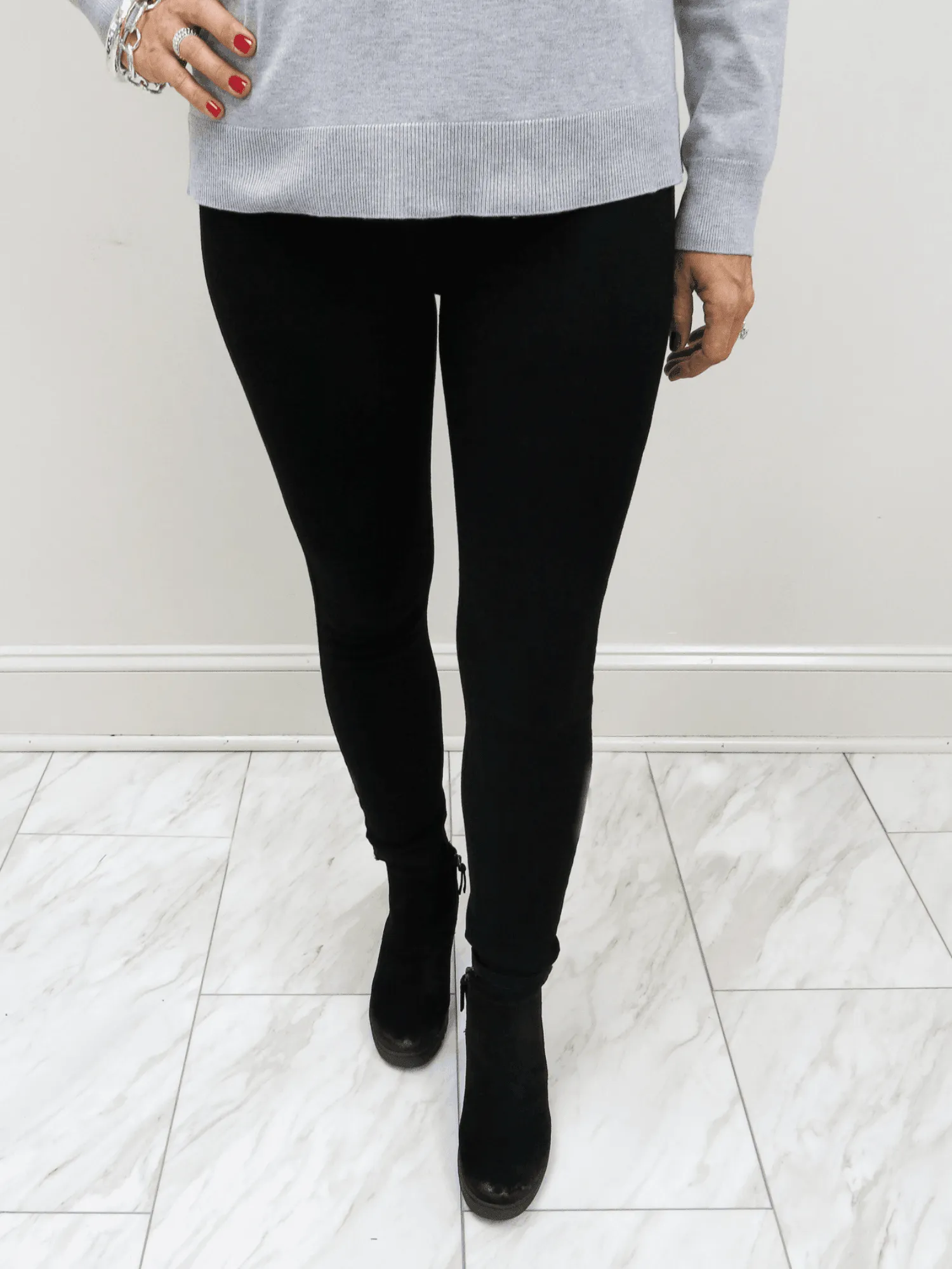 Just Black Denim High Rise Classic Skinny - Black