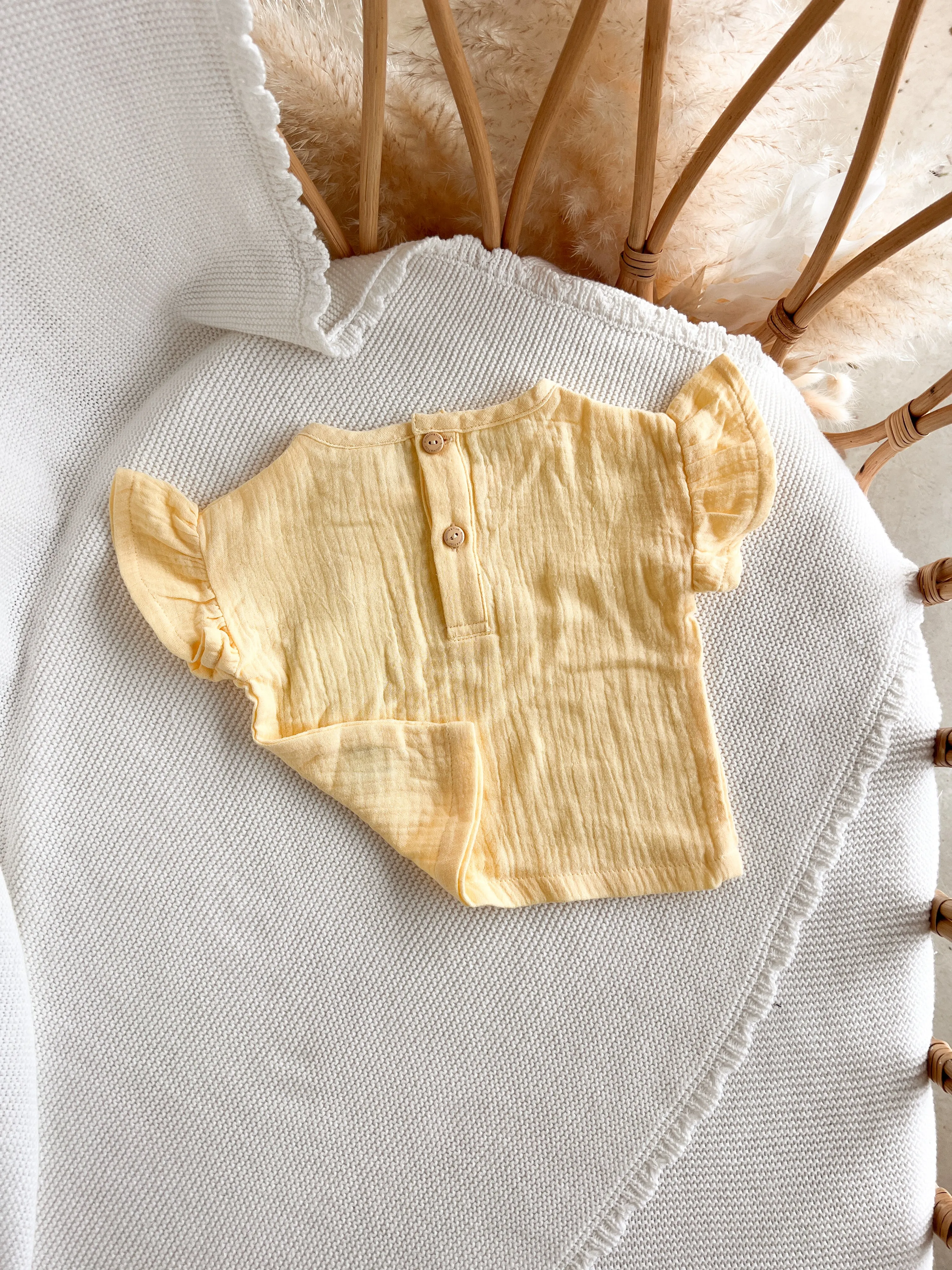 Lemon Muslin Tee - Flutter Sleeve