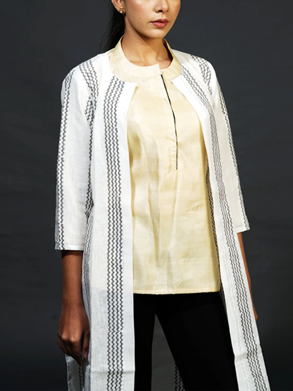 Linen Quarter Sleeve Shrug White