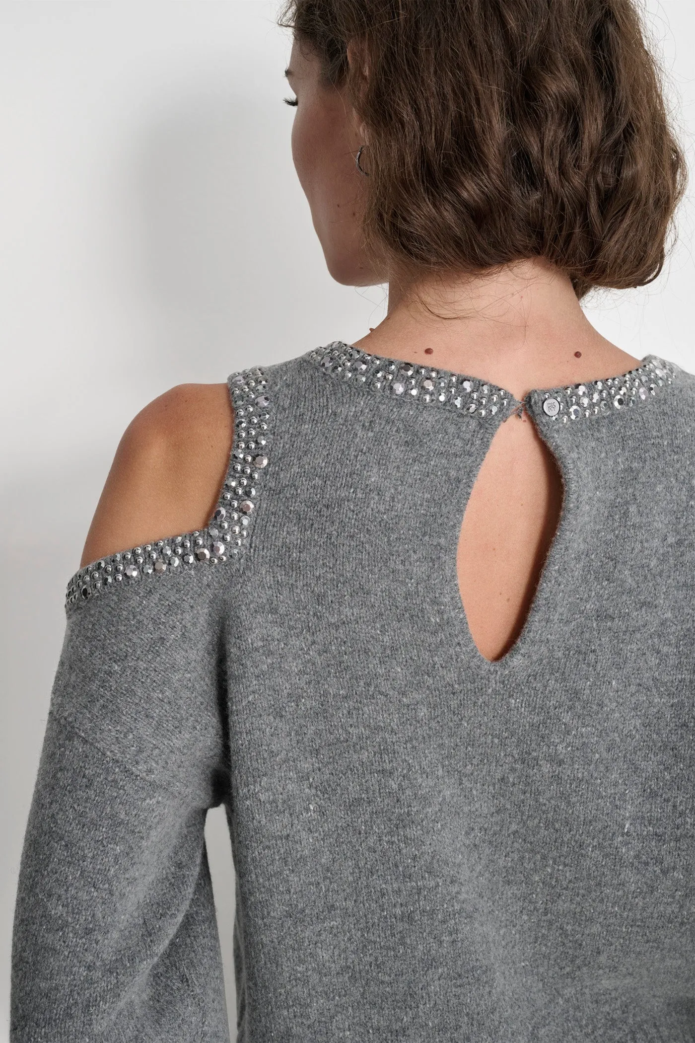 LONG SLEEVE COLD SHOULDER TRIM SWEATER