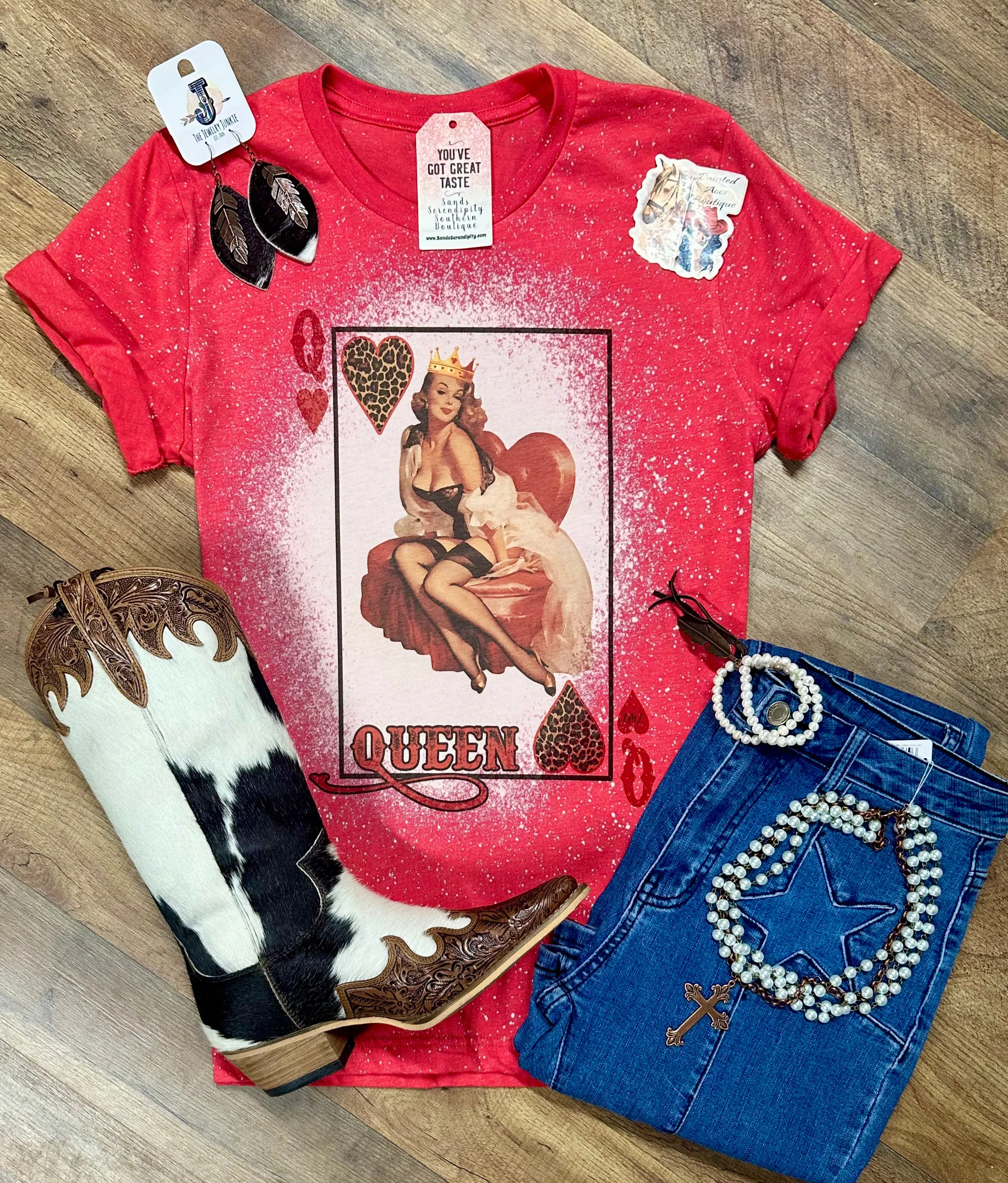 Queen of Hearts Tee