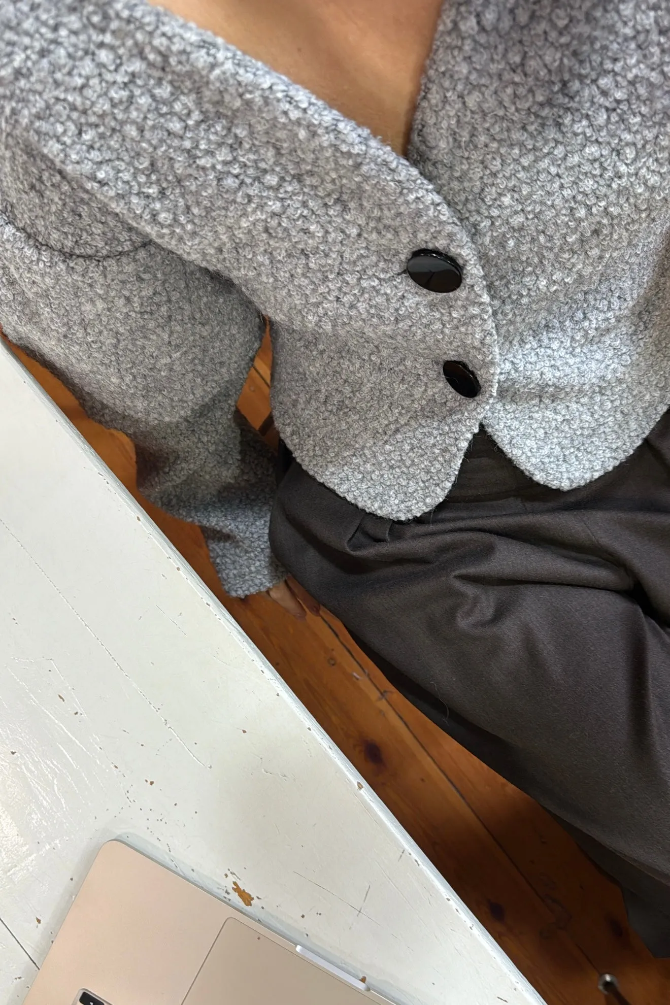 VOLUME SLEEVE CARDIGAN in CLASSIC GREY BOUCLÉ